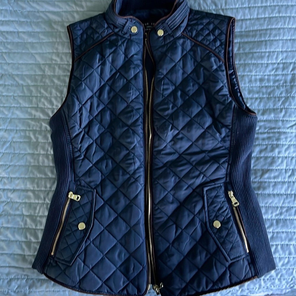 Navy blue vest, women’s small